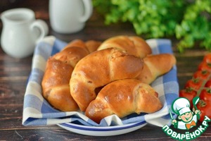 Рогалики с копчёной грудинкой и сыром